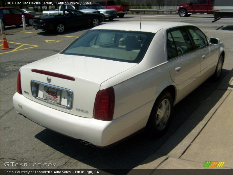 Cotillion White / Shale 2004 Cadillac DeVille Sedan