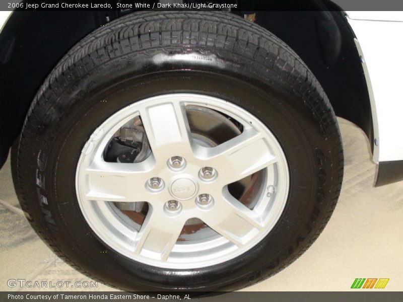 Stone White / Dark Khaki/Light Graystone 2006 Jeep Grand Cherokee Laredo