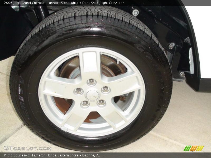 Stone White / Dark Khaki/Light Graystone 2006 Jeep Grand Cherokee Laredo