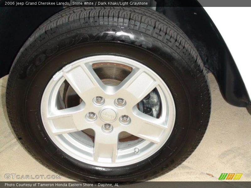 Stone White / Dark Khaki/Light Graystone 2006 Jeep Grand Cherokee Laredo