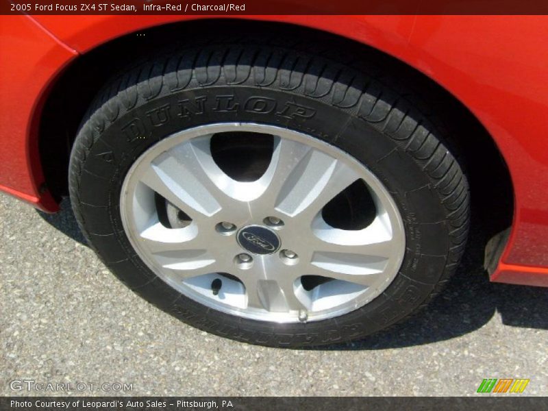 Infra-Red / Charcoal/Red 2005 Ford Focus ZX4 ST Sedan