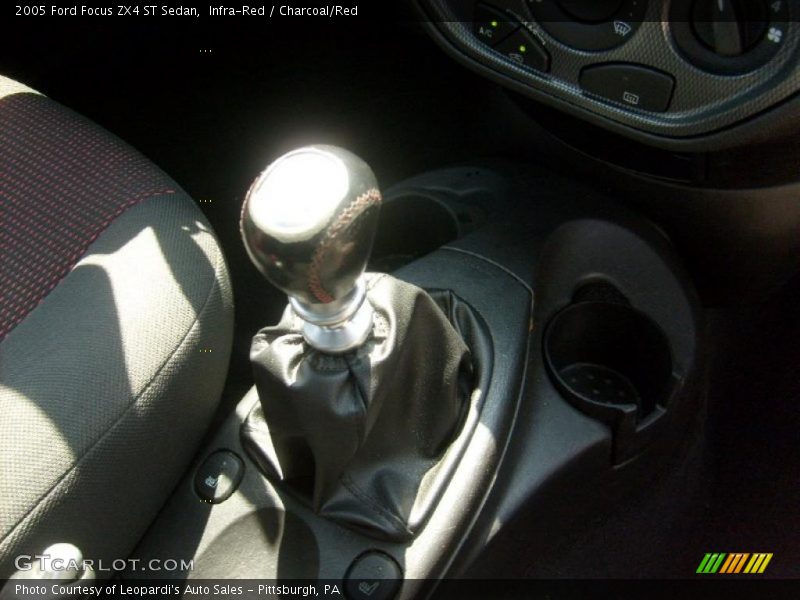 Infra-Red / Charcoal/Red 2005 Ford Focus ZX4 ST Sedan