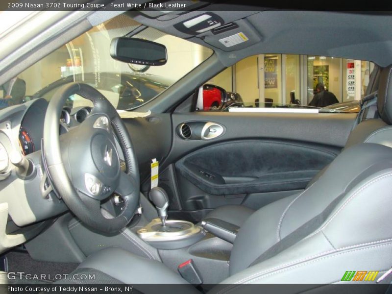 Pearl White / Black Leather 2009 Nissan 370Z Touring Coupe