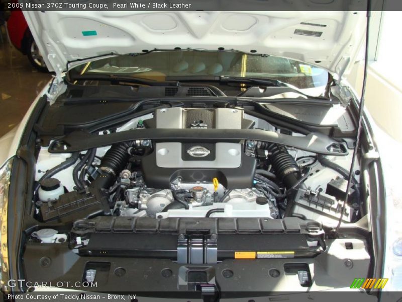 Pearl White / Black Leather 2009 Nissan 370Z Touring Coupe