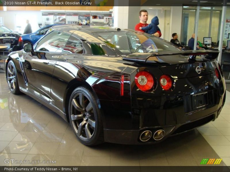 Black Obsidian / Gray 2010 Nissan GT-R Premium