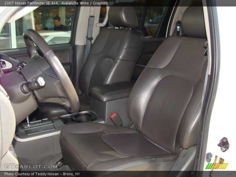 Avalanche White / Graphite 2007 Nissan Pathfinder SE 4x4