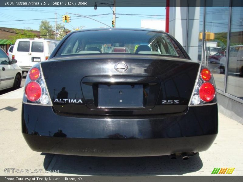 Super Black / Blond 2006 Nissan Altima 2.5 S
