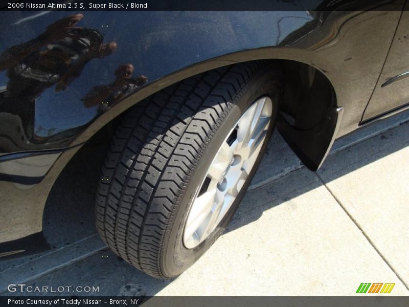 Super Black / Blond 2006 Nissan Altima 2.5 S