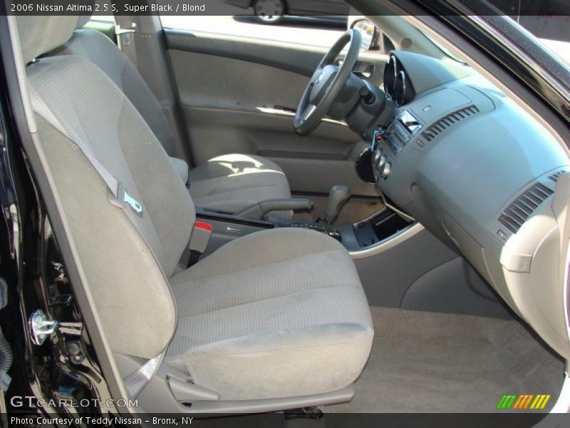 Super Black / Blond 2006 Nissan Altima 2.5 S