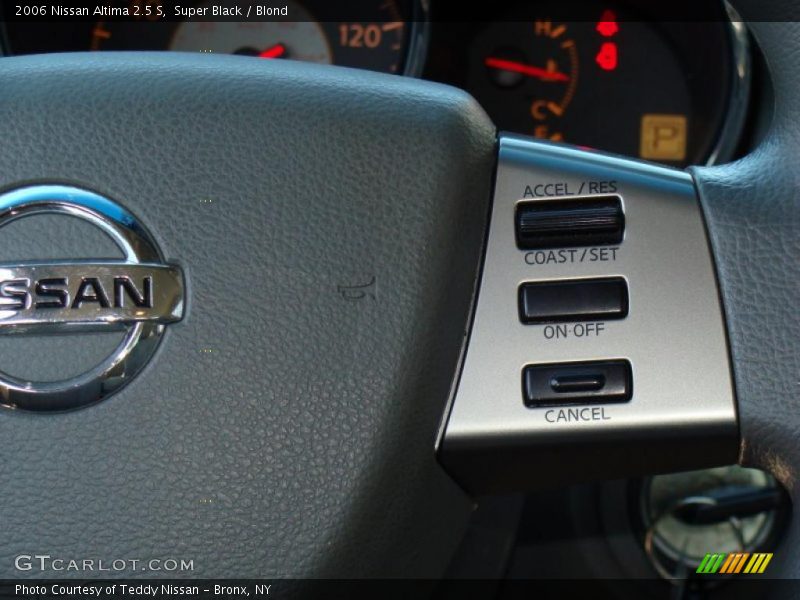 Super Black / Blond 2006 Nissan Altima 2.5 S