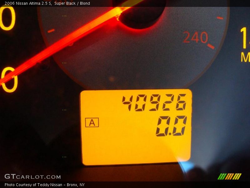 Super Black / Blond 2006 Nissan Altima 2.5 S