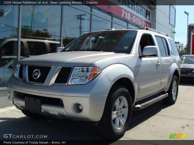 Silver Lightning Metallic / Graphite 2006 Nissan Pathfinder LE 4x4