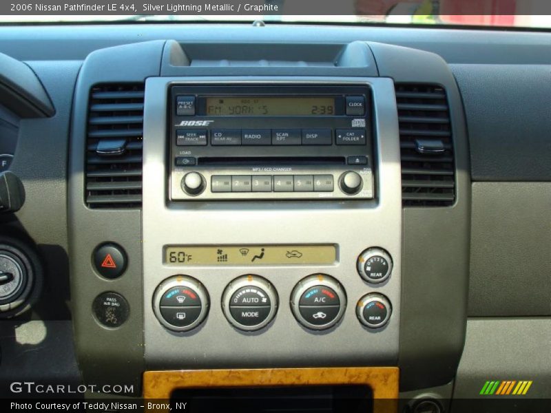 Silver Lightning Metallic / Graphite 2006 Nissan Pathfinder LE 4x4