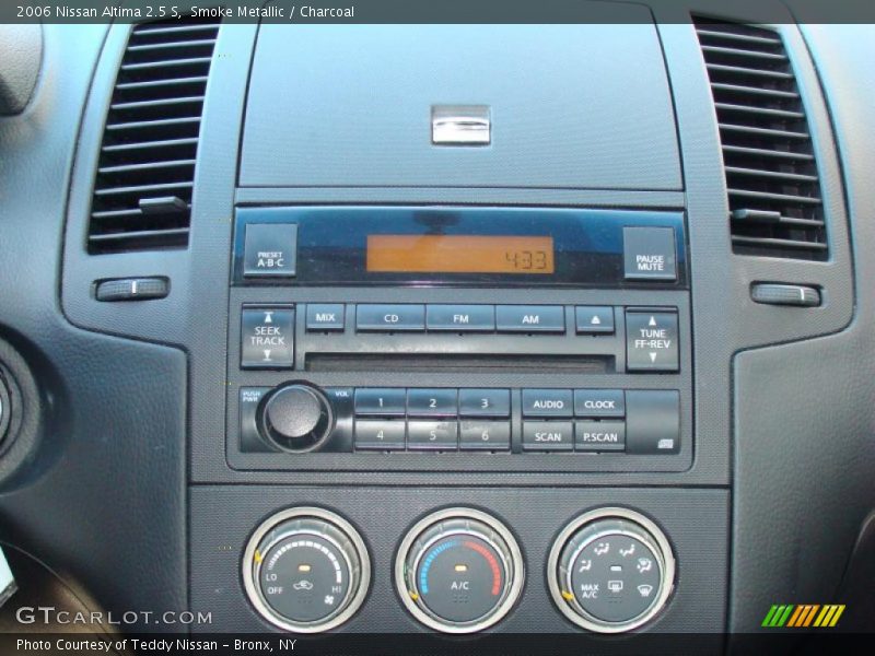 Smoke Metallic / Charcoal 2006 Nissan Altima 2.5 S