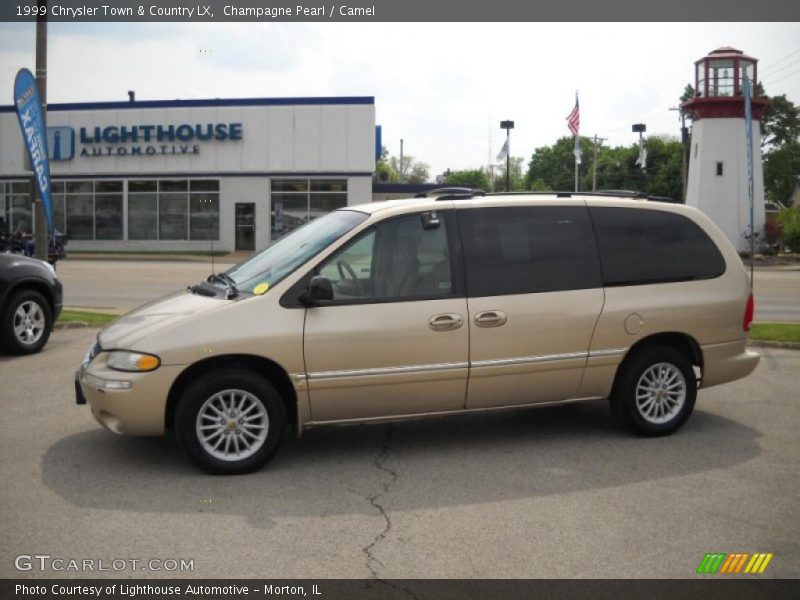 Champagne Pearl / Camel 1999 Chrysler Town & Country LX