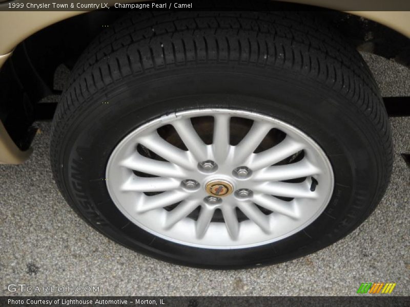 Champagne Pearl / Camel 1999 Chrysler Town & Country LX