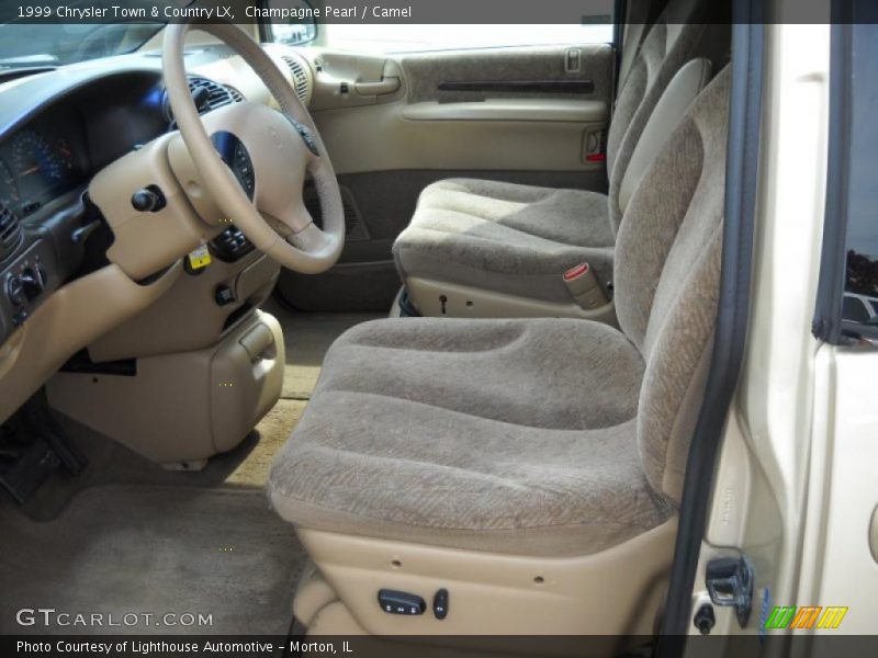 Champagne Pearl / Camel 1999 Chrysler Town & Country LX