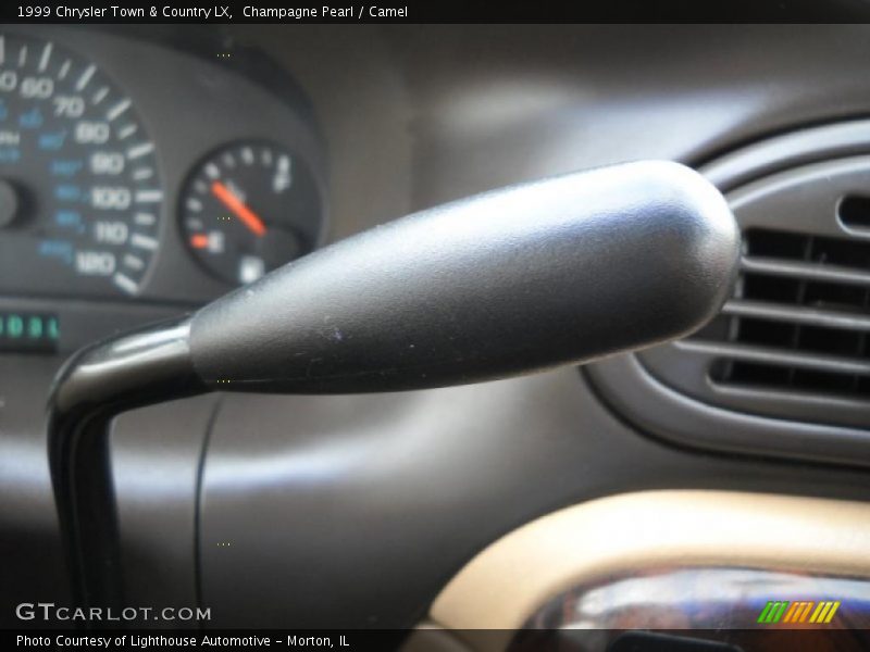 Champagne Pearl / Camel 1999 Chrysler Town & Country LX