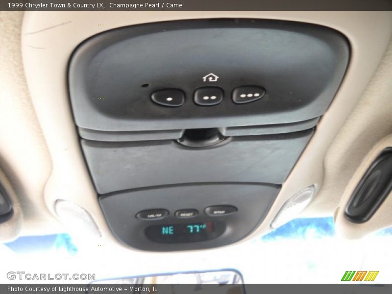 Champagne Pearl / Camel 1999 Chrysler Town & Country LX