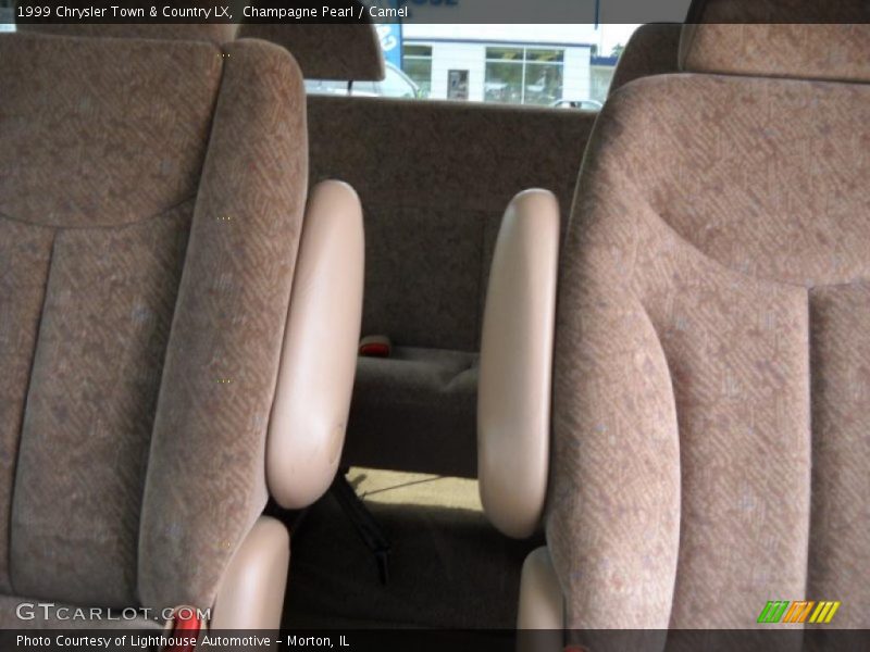 Champagne Pearl / Camel 1999 Chrysler Town & Country LX