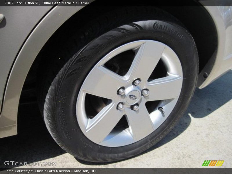 Dune Pearl Metallic / Camel 2007 Ford Fusion SE