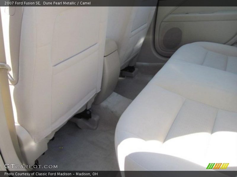 Dune Pearl Metallic / Camel 2007 Ford Fusion SE