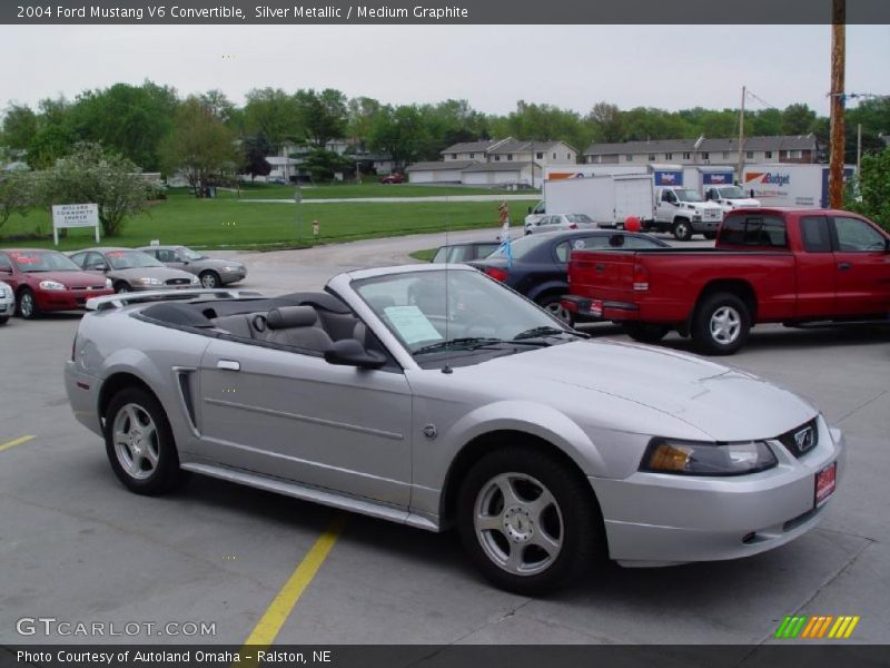 Silver Metallic / Medium Graphite 2004 Ford Mustang V6 Convertible