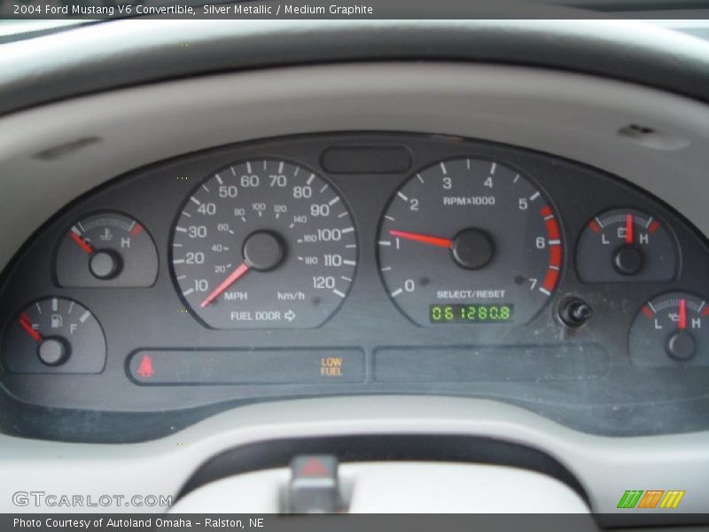 Silver Metallic / Medium Graphite 2004 Ford Mustang V6 Convertible