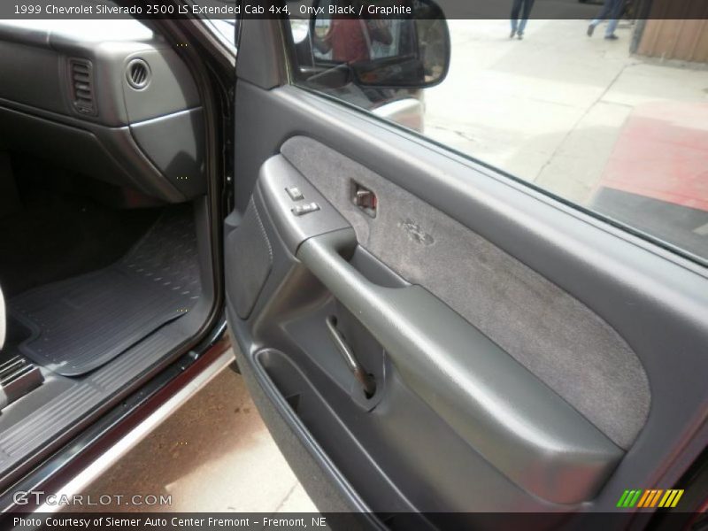 Onyx Black / Graphite 1999 Chevrolet Silverado 2500 LS Extended Cab 4x4