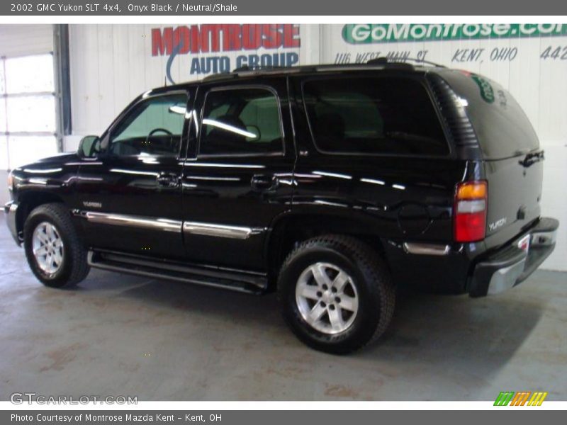 Onyx Black / Neutral/Shale 2002 GMC Yukon SLT 4x4