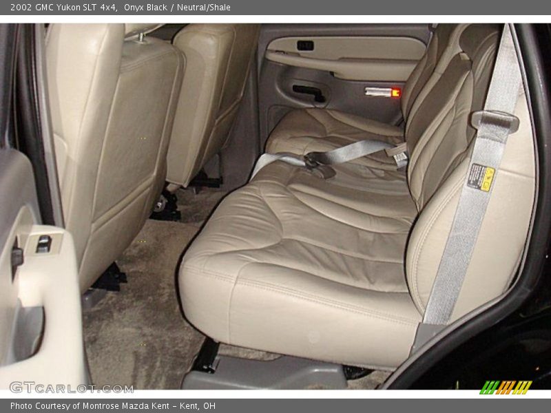 Onyx Black / Neutral/Shale 2002 GMC Yukon SLT 4x4