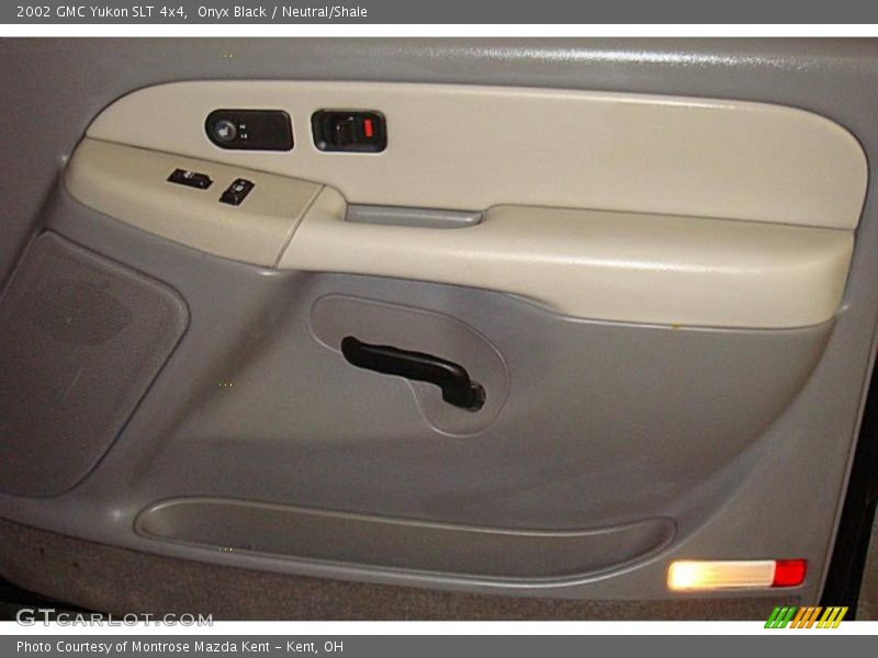 Onyx Black / Neutral/Shale 2002 GMC Yukon SLT 4x4