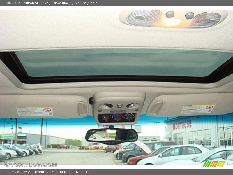 Onyx Black / Neutral/Shale 2002 GMC Yukon SLT 4x4