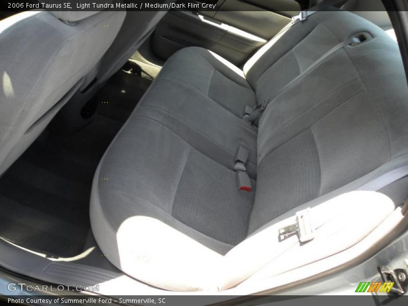 Light Tundra Metallic / Medium/Dark Flint Grey 2006 Ford Taurus SE