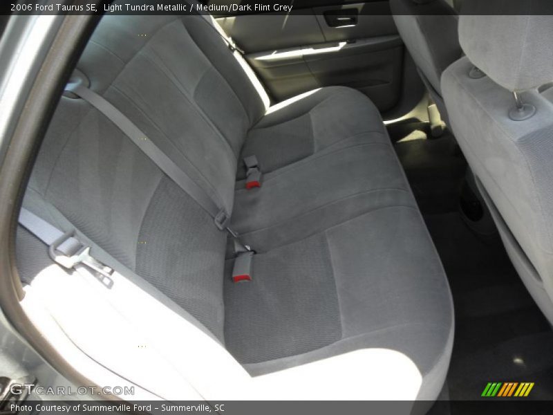 Light Tundra Metallic / Medium/Dark Flint Grey 2006 Ford Taurus SE