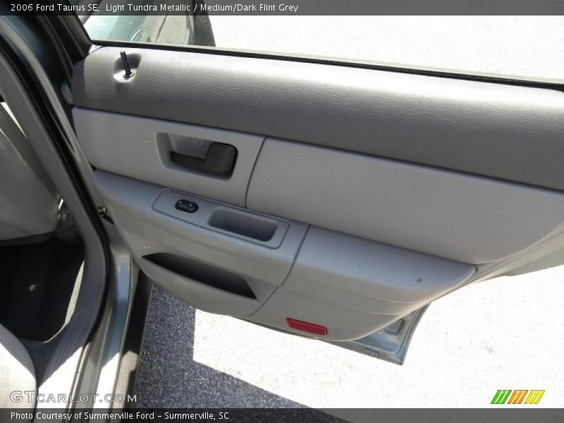 Light Tundra Metallic / Medium/Dark Flint Grey 2006 Ford Taurus SE