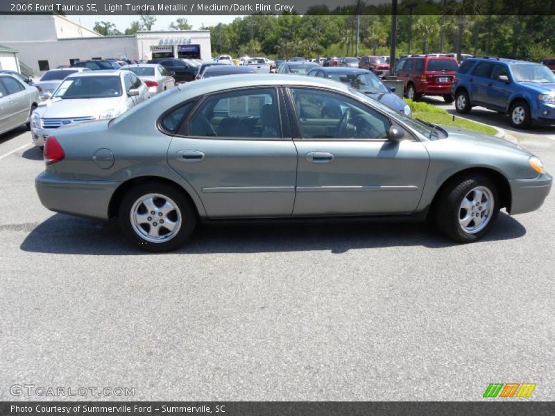 Light Tundra Metallic / Medium/Dark Flint Grey 2006 Ford Taurus SE