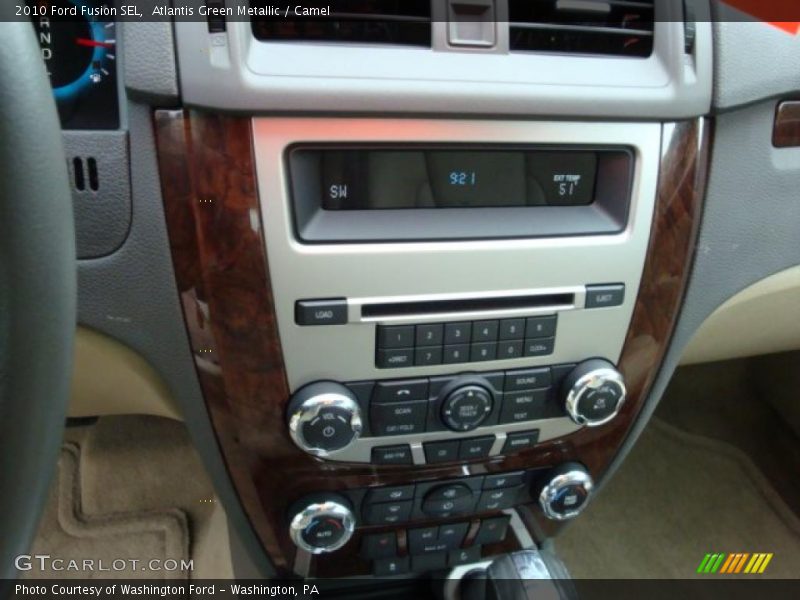 Atlantis Green Metallic / Camel 2010 Ford Fusion SEL