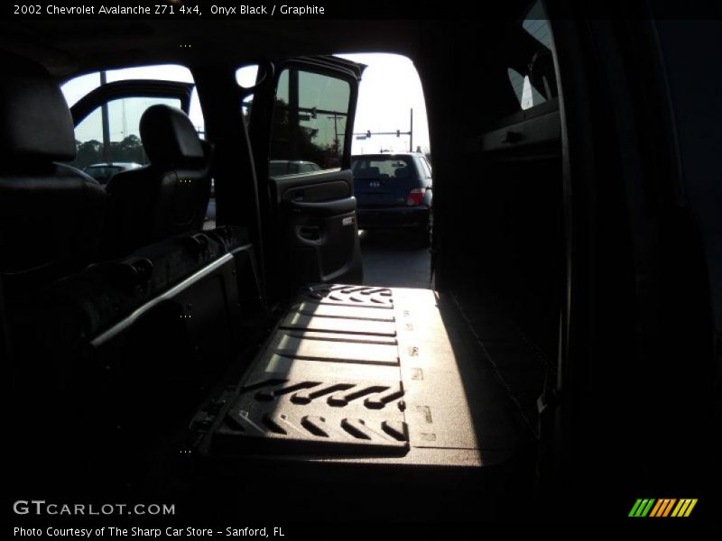 Onyx Black / Graphite 2002 Chevrolet Avalanche Z71 4x4