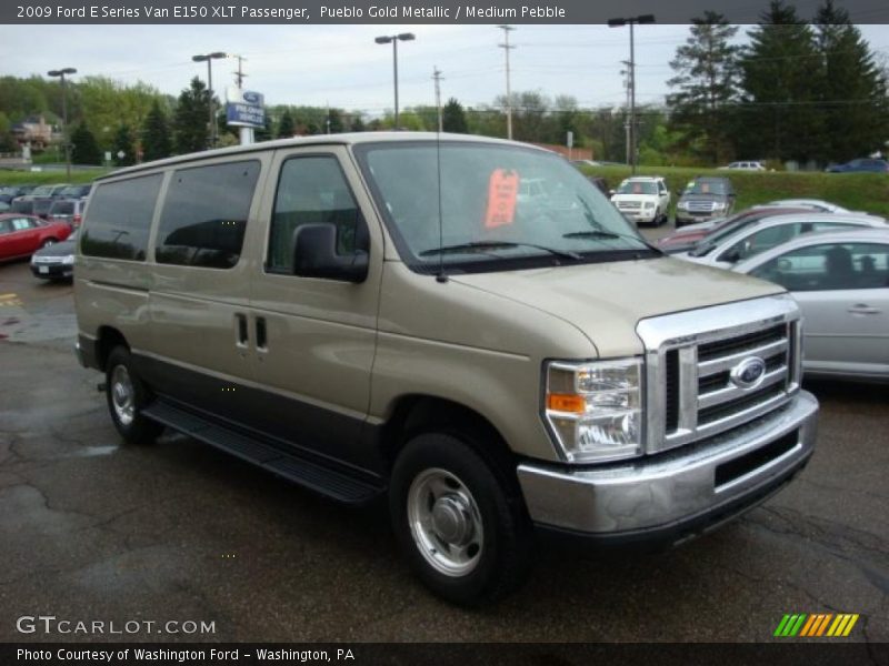 Pueblo Gold Metallic / Medium Pebble 2009 Ford E Series Van E150 XLT Passenger