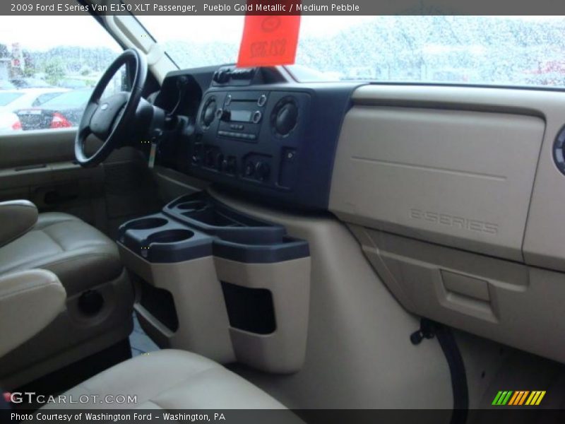 Pueblo Gold Metallic / Medium Pebble 2009 Ford E Series Van E150 XLT Passenger