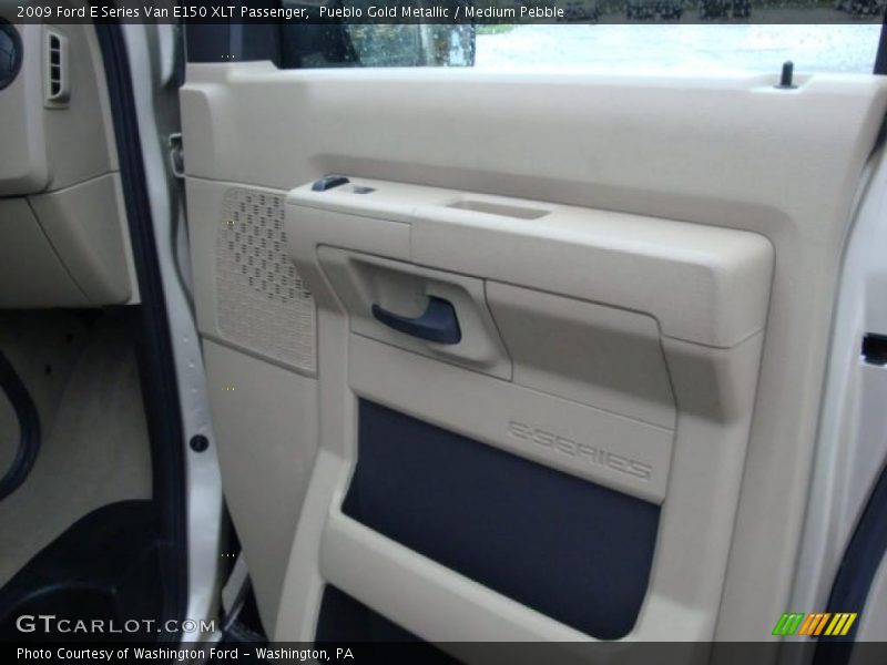Pueblo Gold Metallic / Medium Pebble 2009 Ford E Series Van E150 XLT Passenger