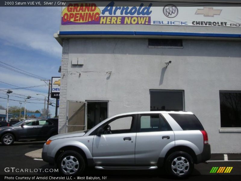 Silver / Gray 2003 Saturn VUE V6