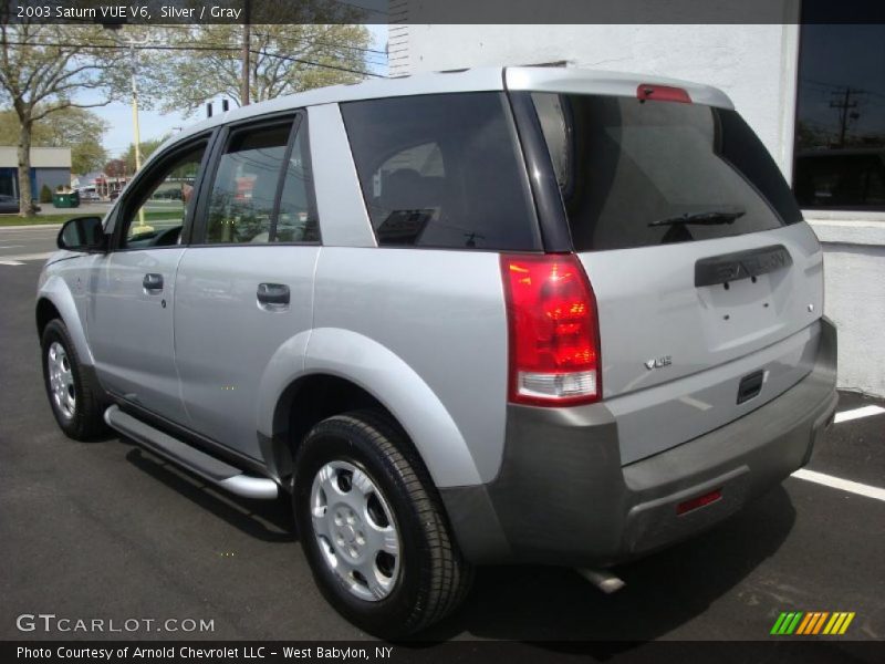 Silver / Gray 2003 Saturn VUE V6