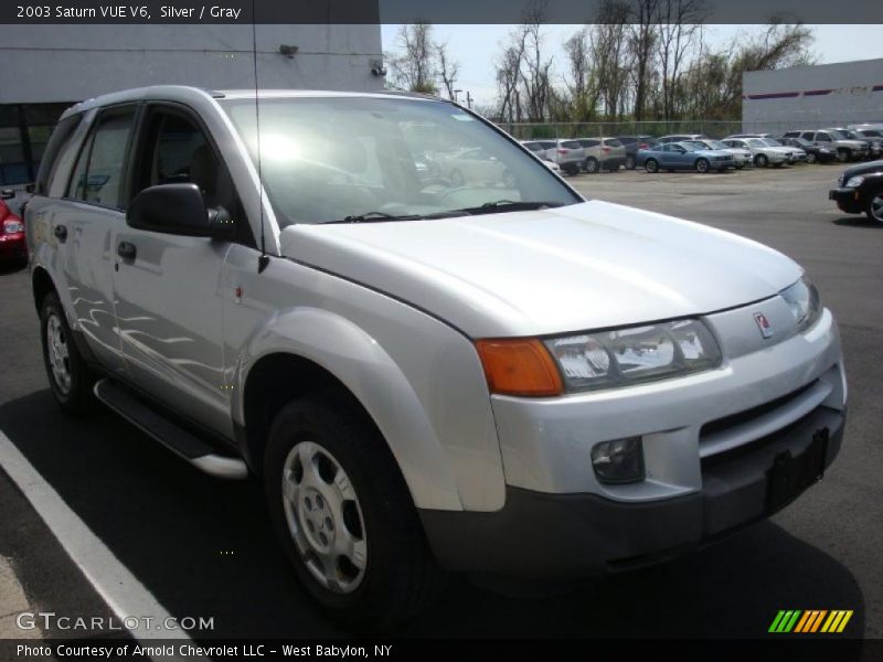 Silver / Gray 2003 Saturn VUE V6