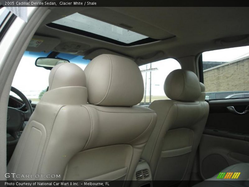 Glacier White / Shale 2005 Cadillac DeVille Sedan