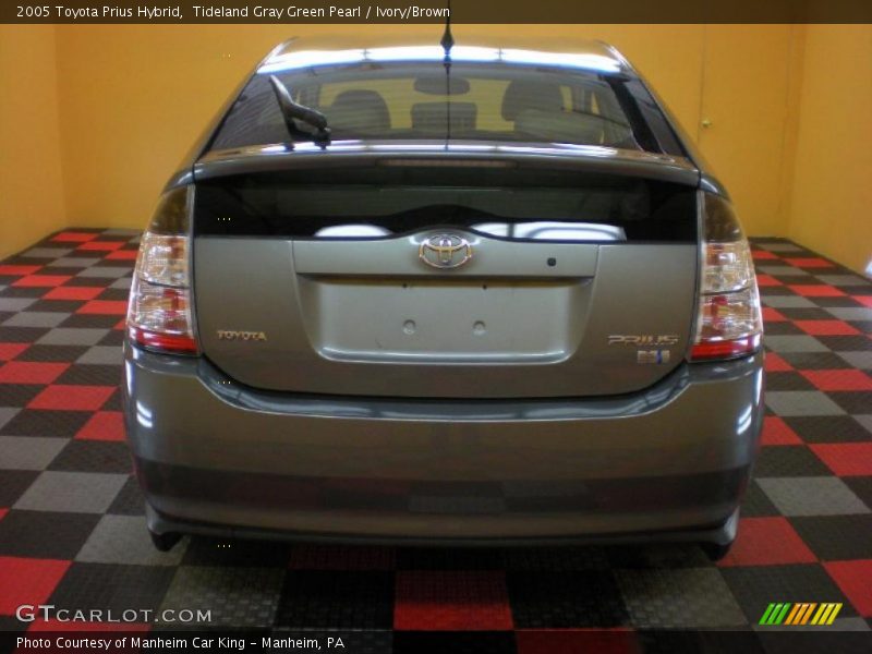 Tideland Gray Green Pearl / Ivory/Brown 2005 Toyota Prius Hybrid