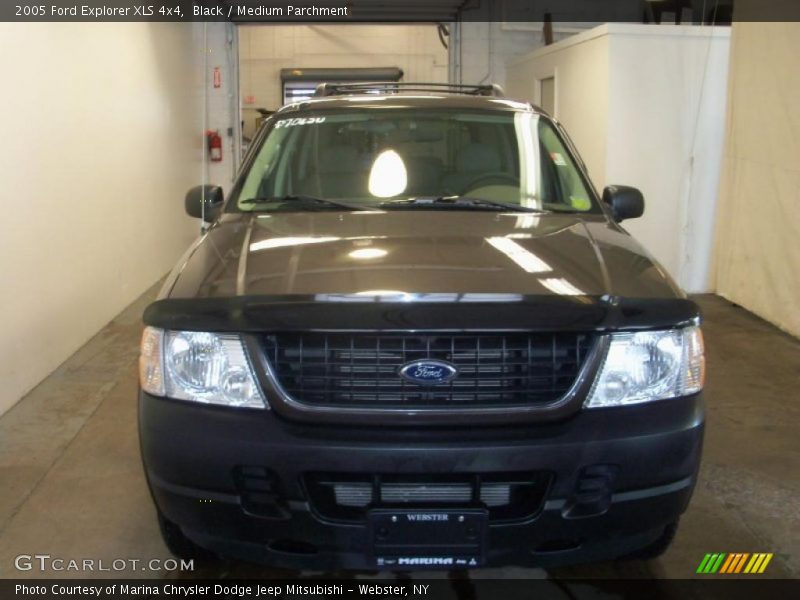Black / Medium Parchment 2005 Ford Explorer XLS 4x4