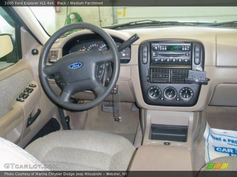 Black / Medium Parchment 2005 Ford Explorer XLS 4x4