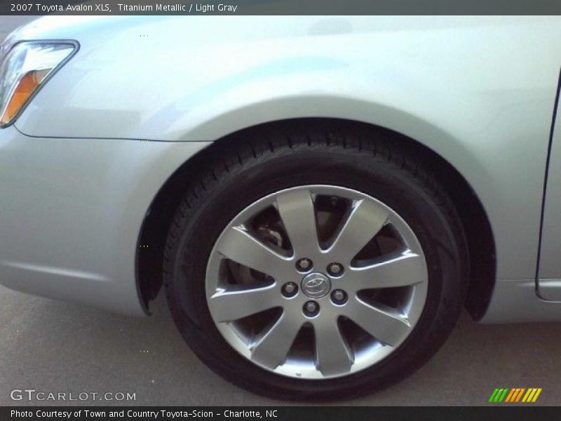 Titanium Metallic / Light Gray 2007 Toyota Avalon XLS